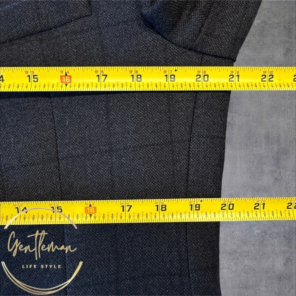CALVIN KLEIN Mens Blazer 40R Two Button Sport Coat Jacket Gray Fleece Wool Plaid